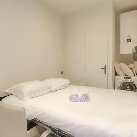 Moderne Et Confortable , * Écully