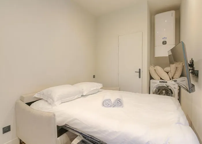 Moderne Et Confortable , * Écully