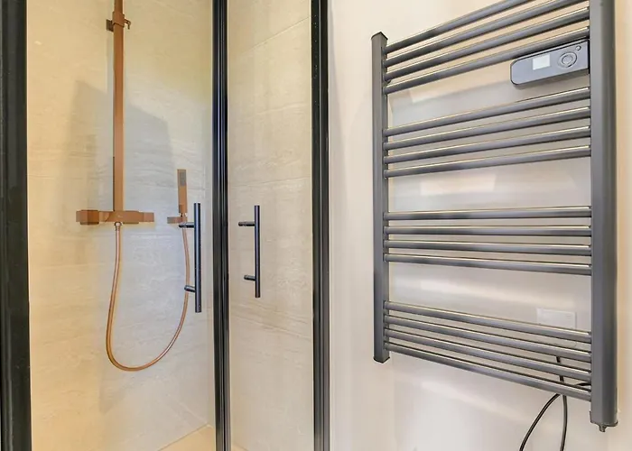 Apartamento Moderne Et Confortable , Écully