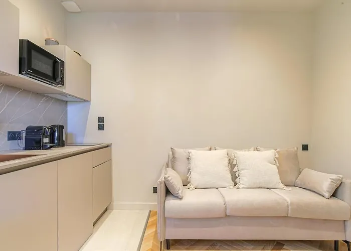 Moderne Et Confortable ,