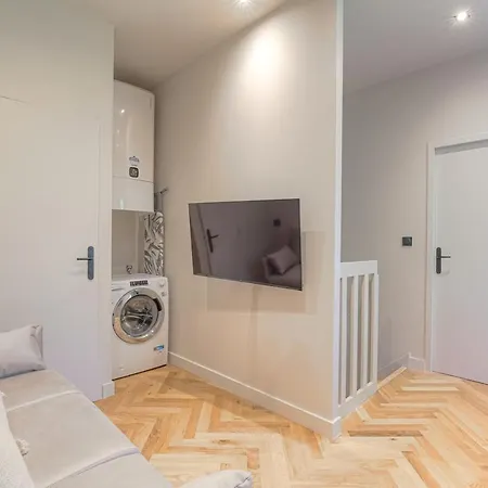 Moderne Et Confortable , Apartment Ecully