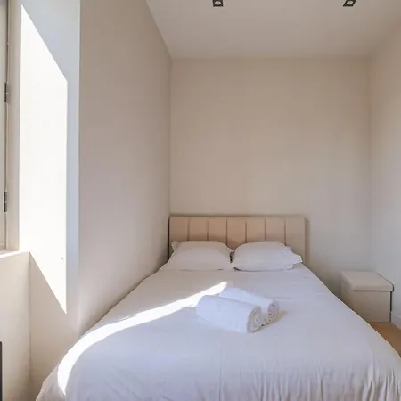 Apartment Moderne Et Confortable , *
